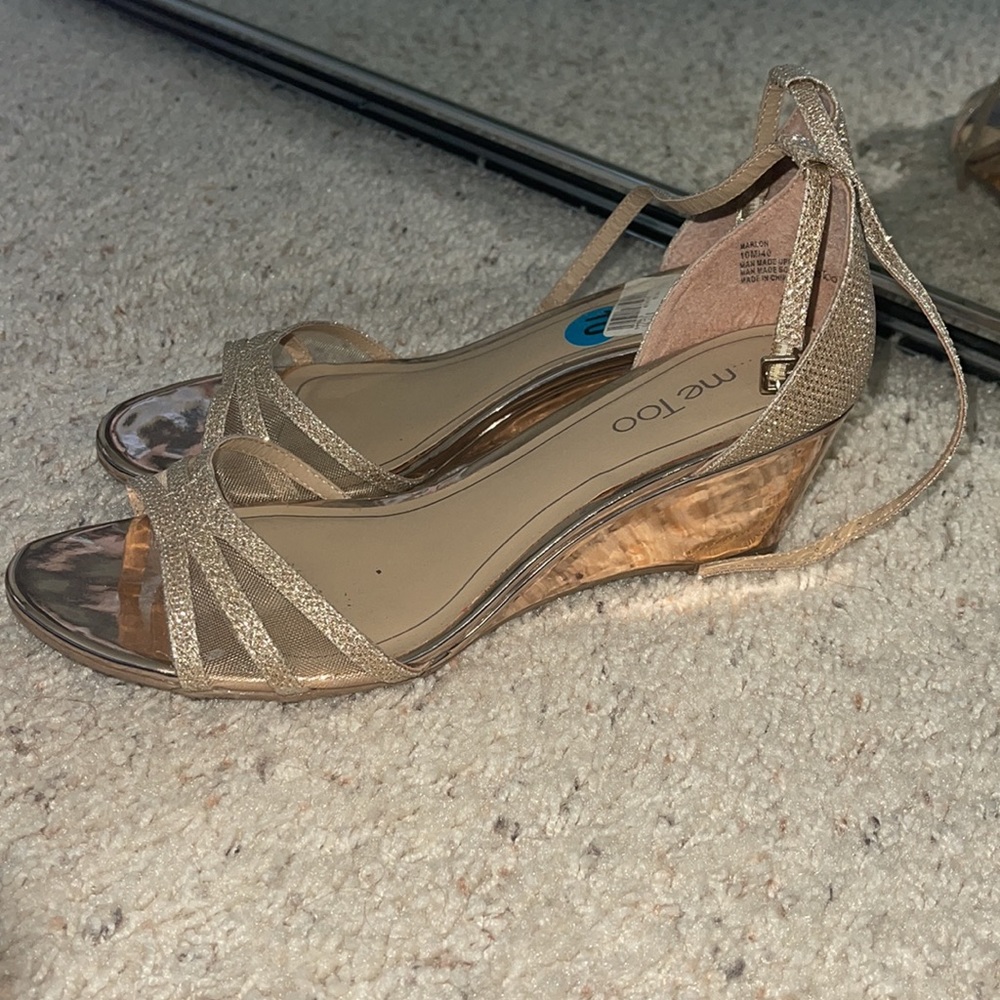 Heels - Picture 3 of 3